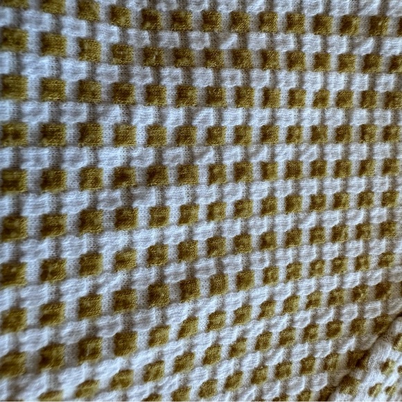 Women’s Top Size 3X White and Gold Camel Checkered Balloon Sleeves AVA &VIV - Picture 9 of 9